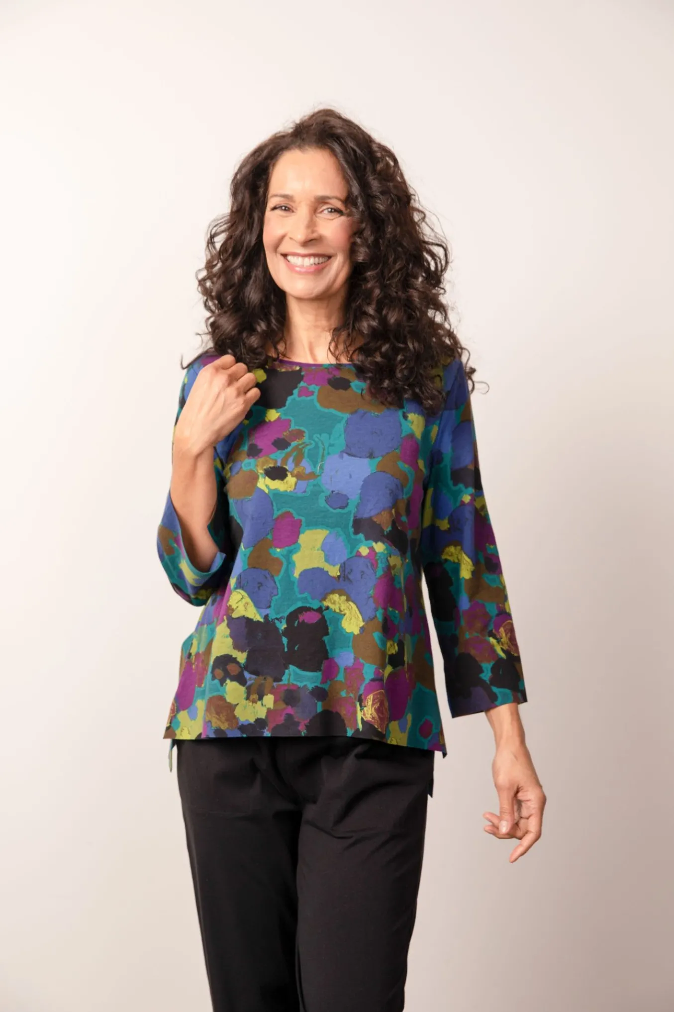 Habitat. Deep Hem Tee.