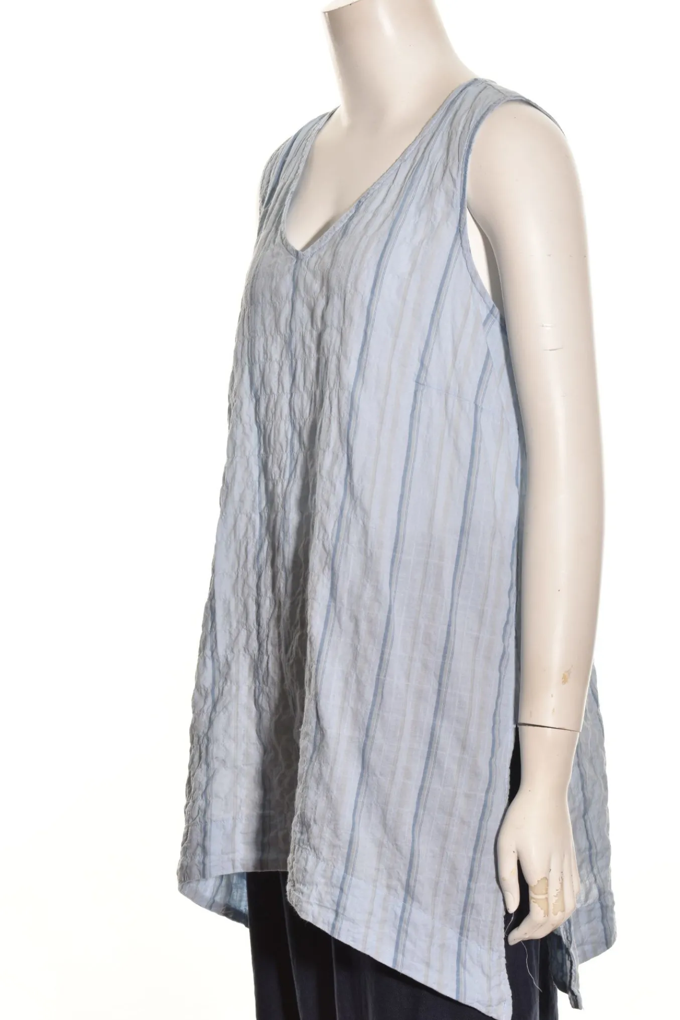 Cut Loose. Flowy Tank.