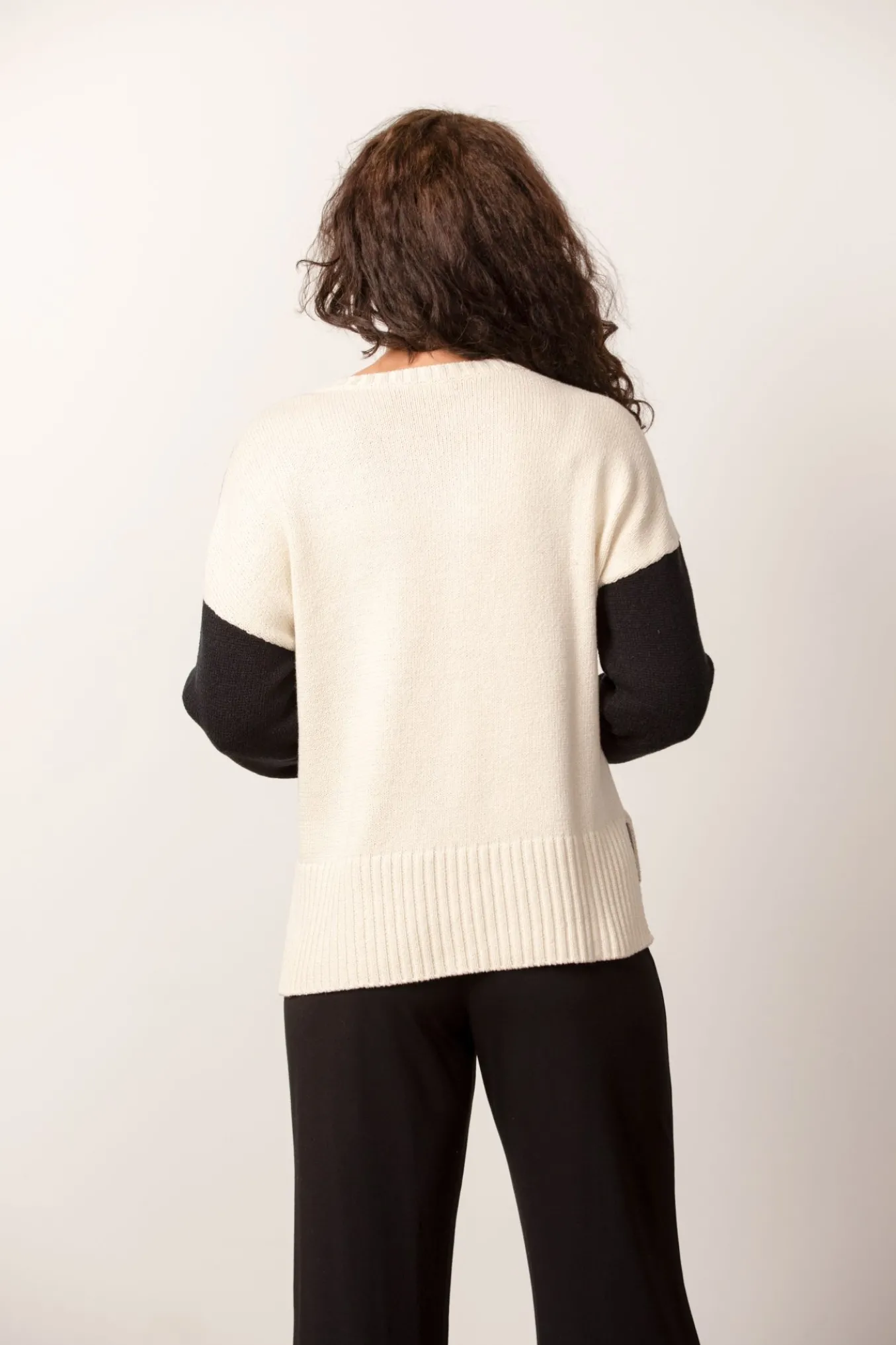 Habitat. Yin Yang Pullover.