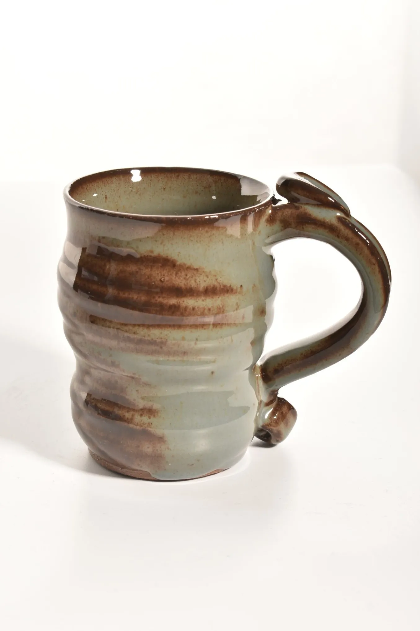 Lea's Pottery. Functional Mug. #03337.