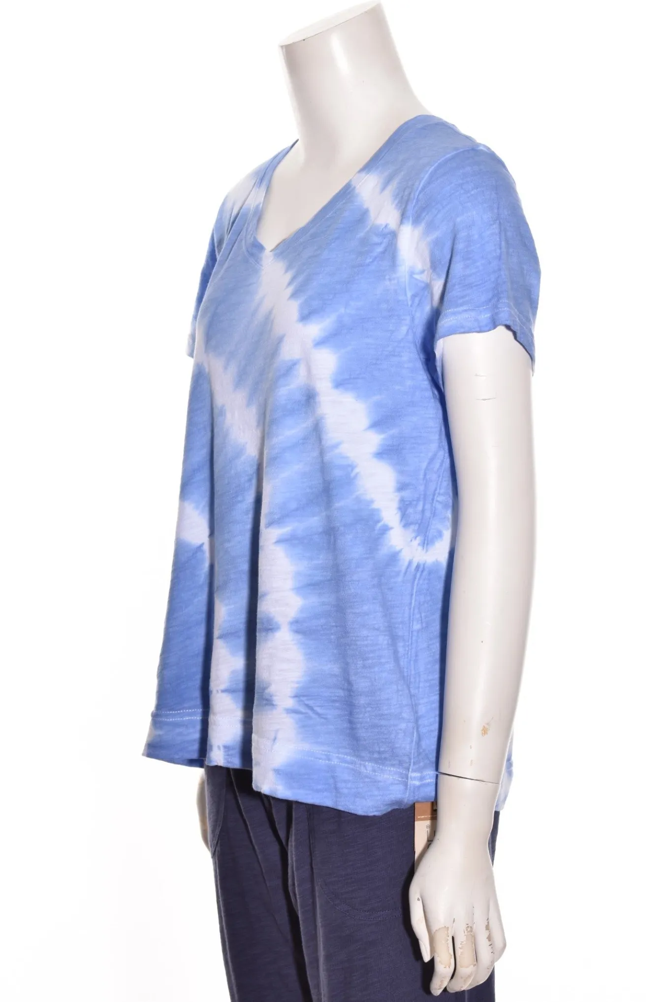 Escape By Habitat. Tie Dye Slub V-Neck Tee.