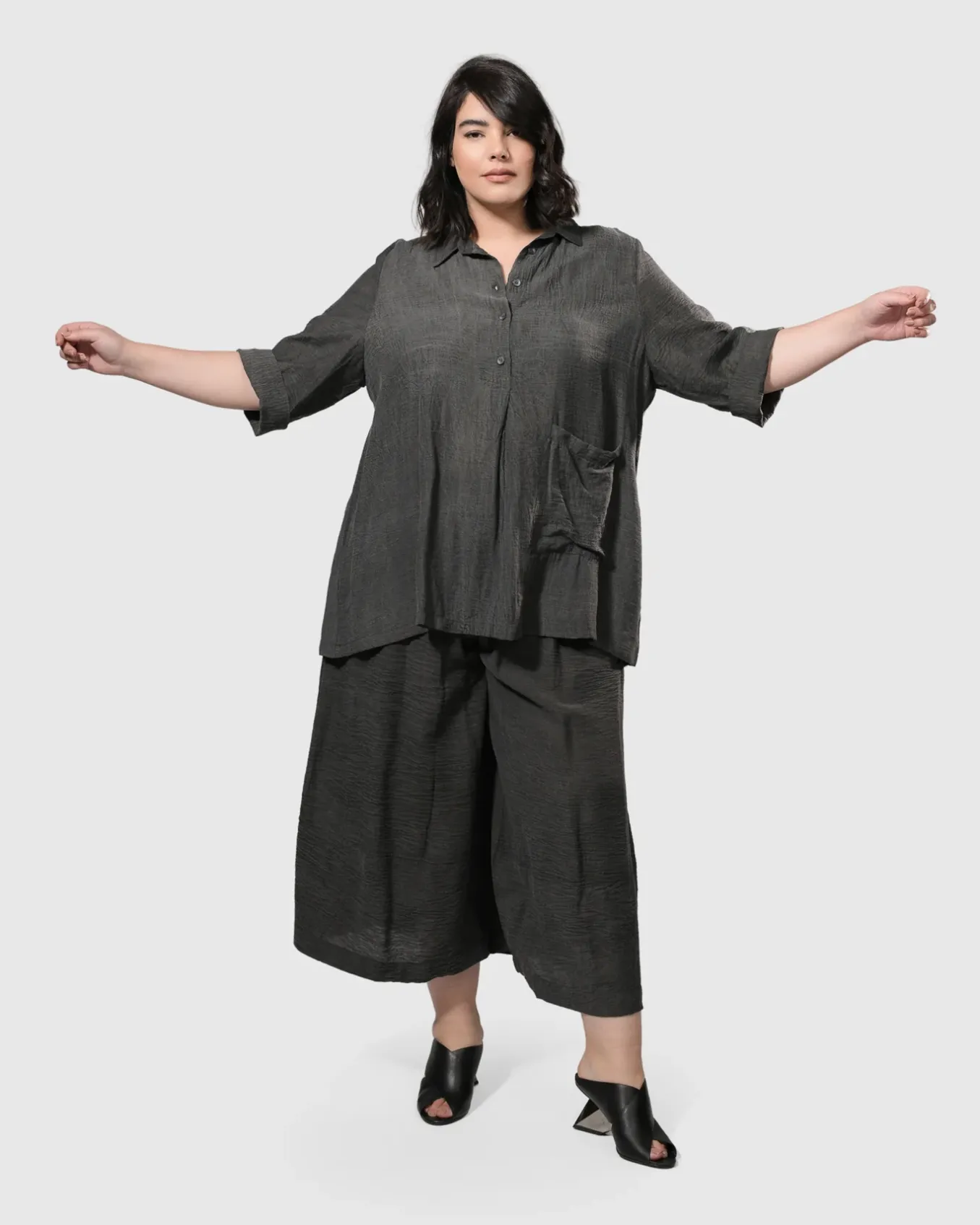 Alembika. Dana Palazzo Pants.