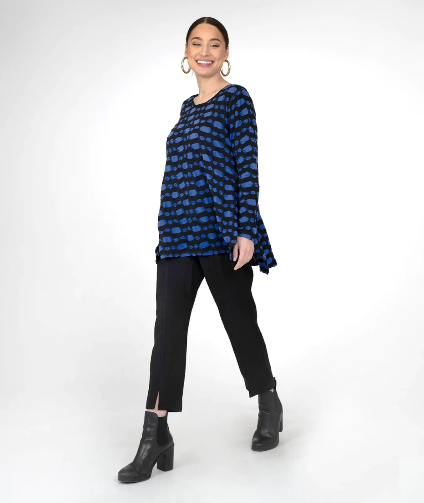 Niche. Allegro Knit Reversible Salsa Tee.