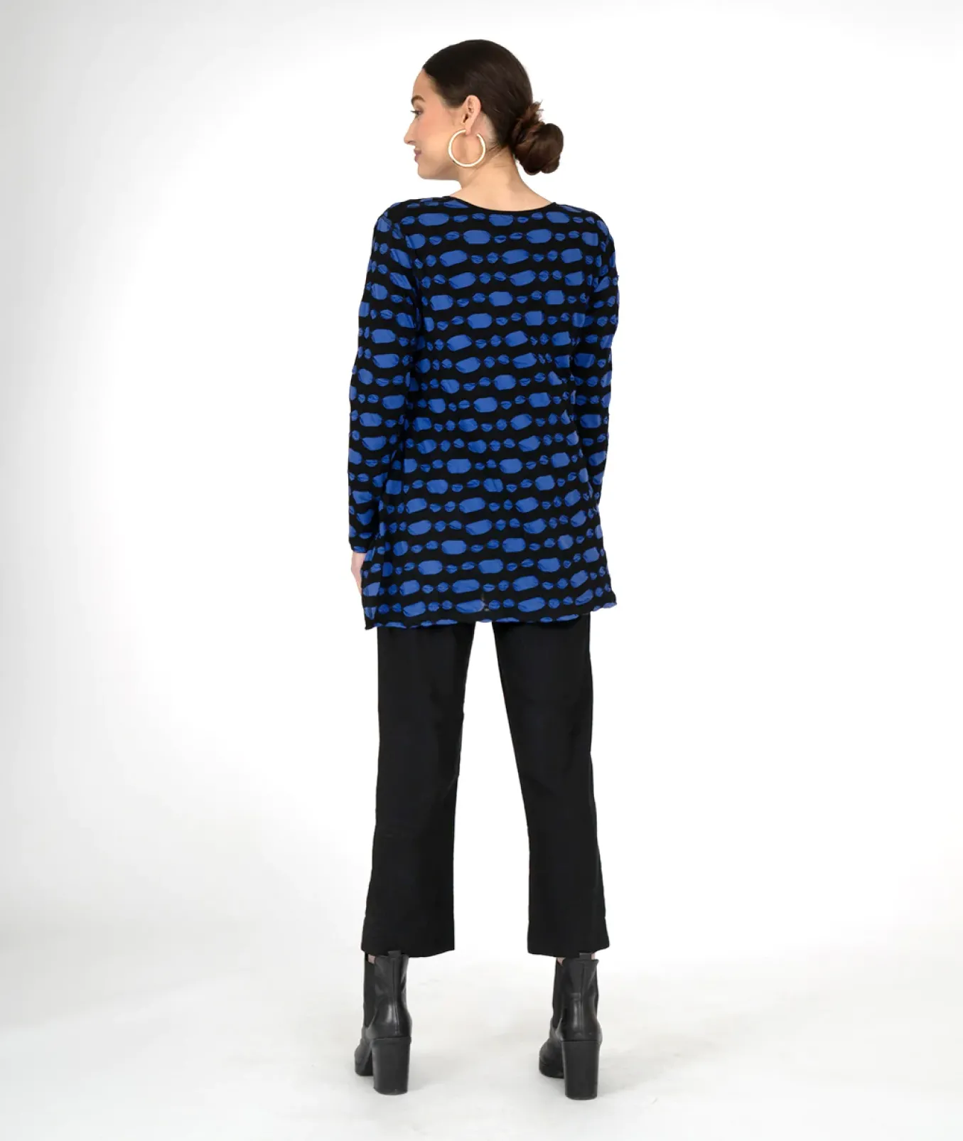 Niche. Allegro Knit Reversible Salsa Tee.