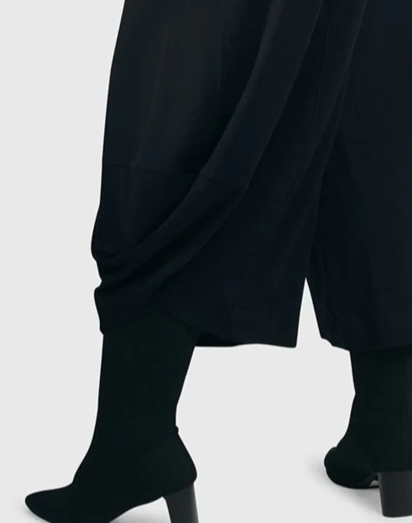 Alembika. Essential Punto Pants.