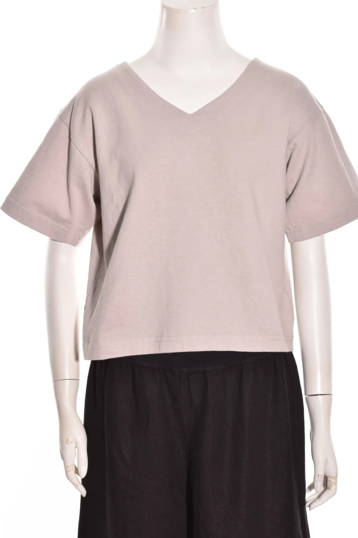 Pacificotton. Short Sleeve V-Neck Tee.