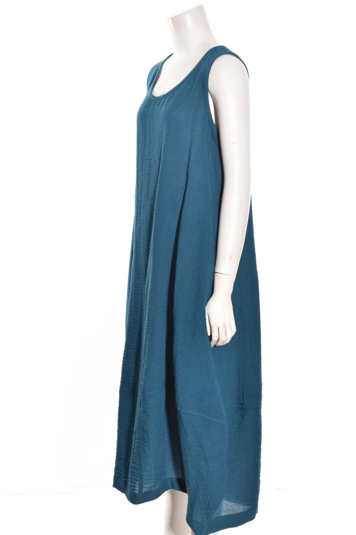 Gerties. Eleven Stitch Design. Long Tank In Crinkle Fabric.