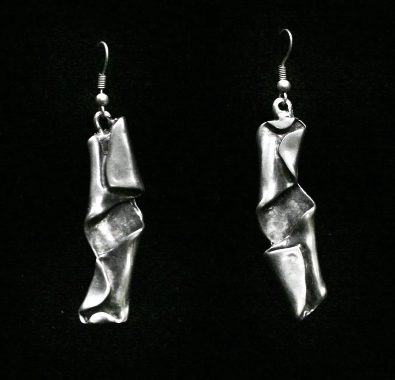 Chanour. Pewter Earrings. #Ze201.