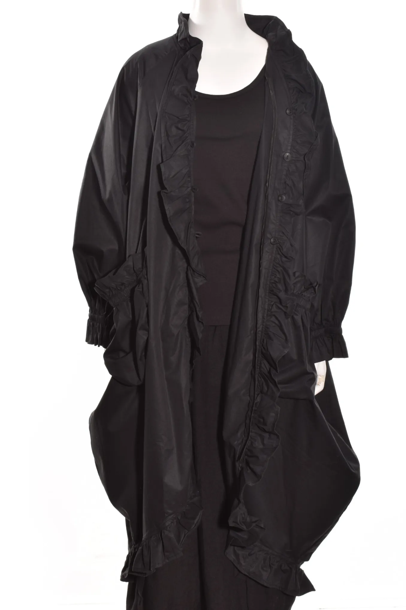 Cheyenne. Long Coat With Ruffles.