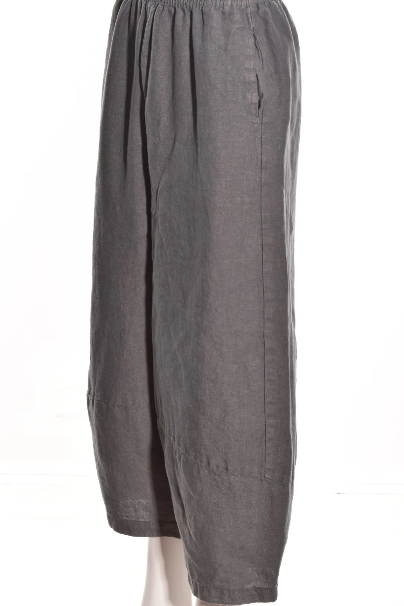 Cut Loose. Lantern Pant In Heavyweight Linen.