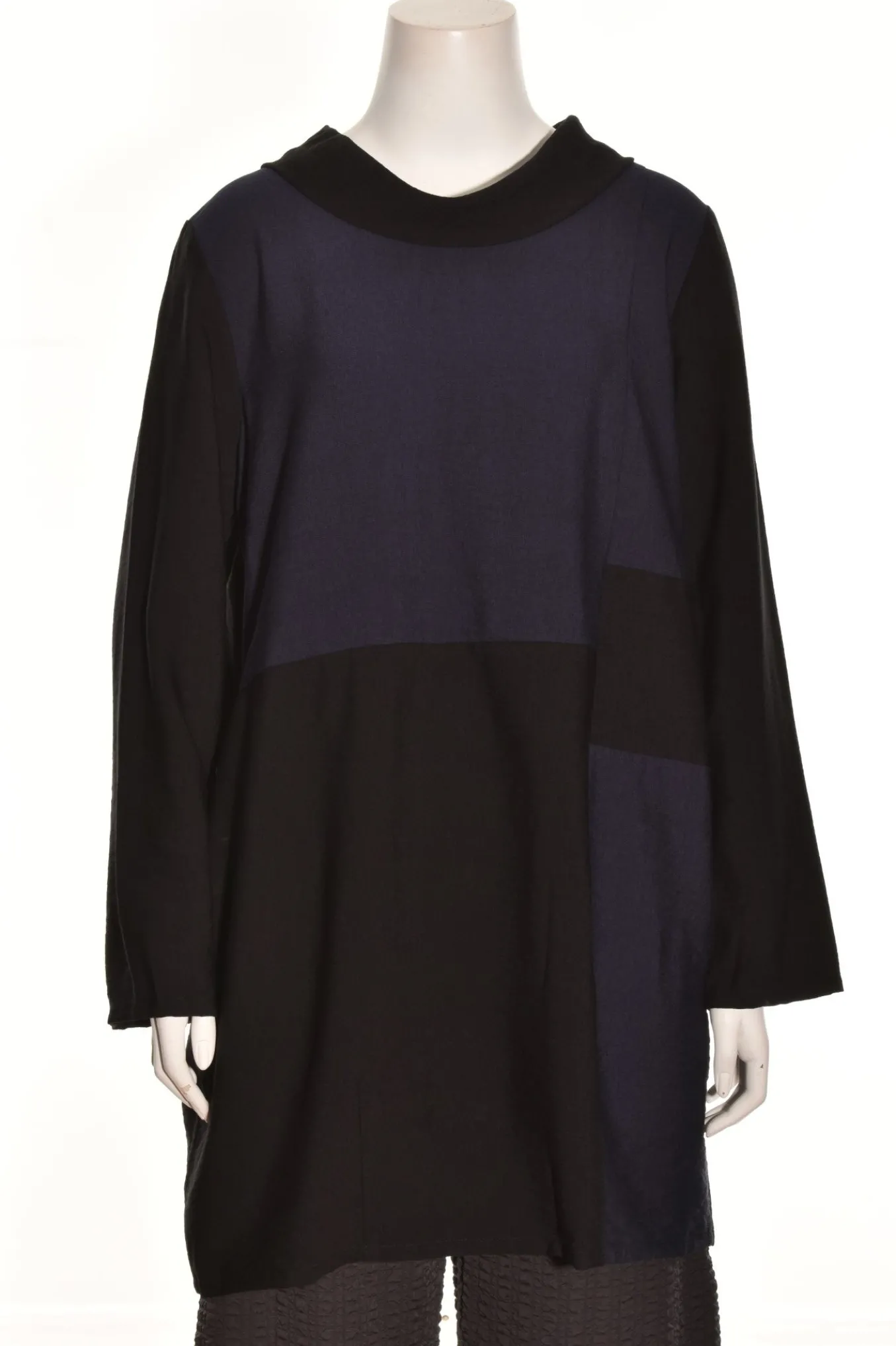 Niche. Chelsea Tunic.