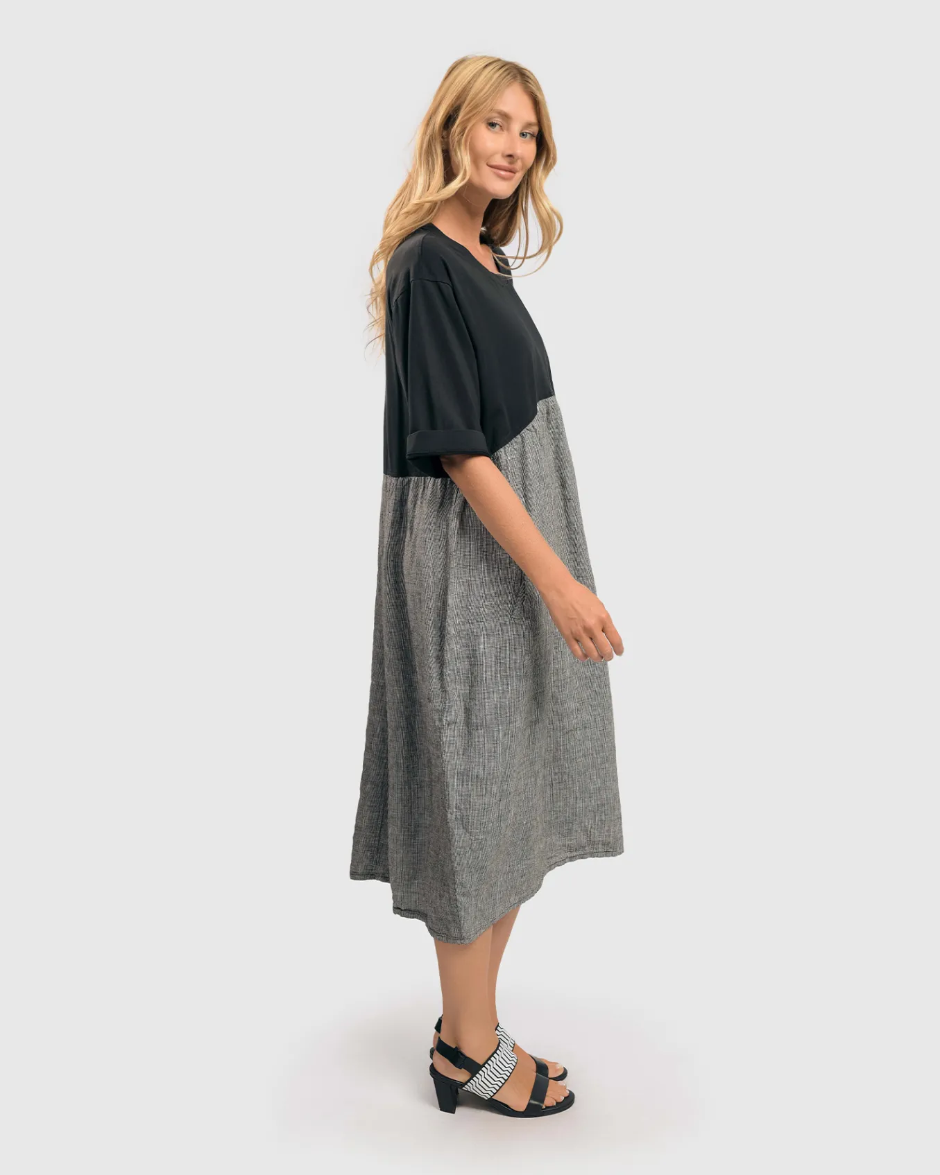 Alembika. The Maiden's Dress.