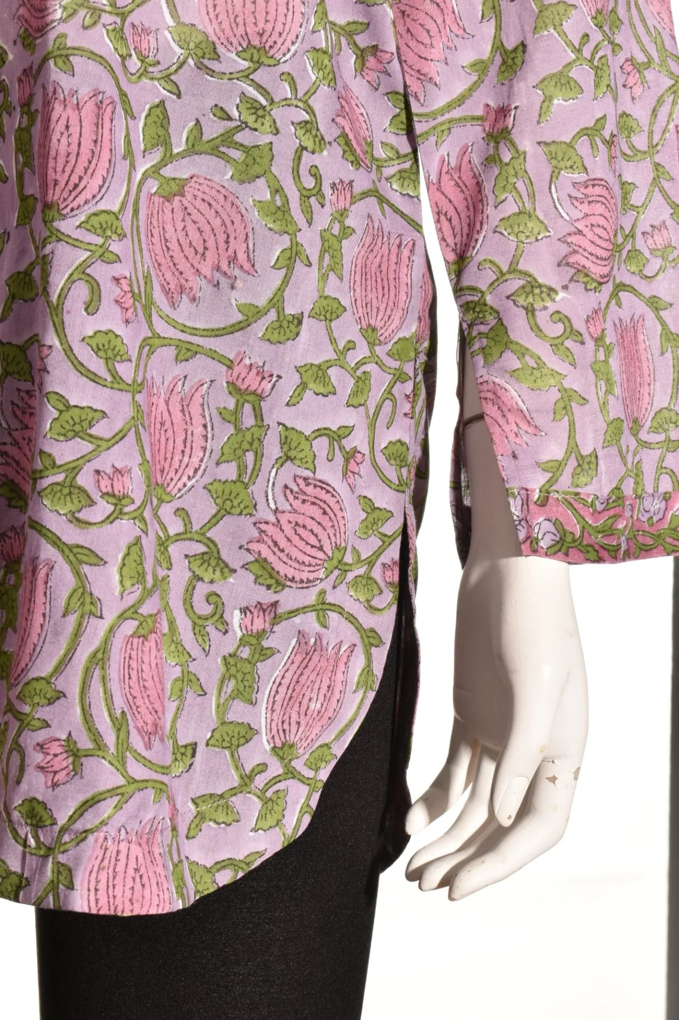 Lea's Clothing. V-Neck Short Kurti.