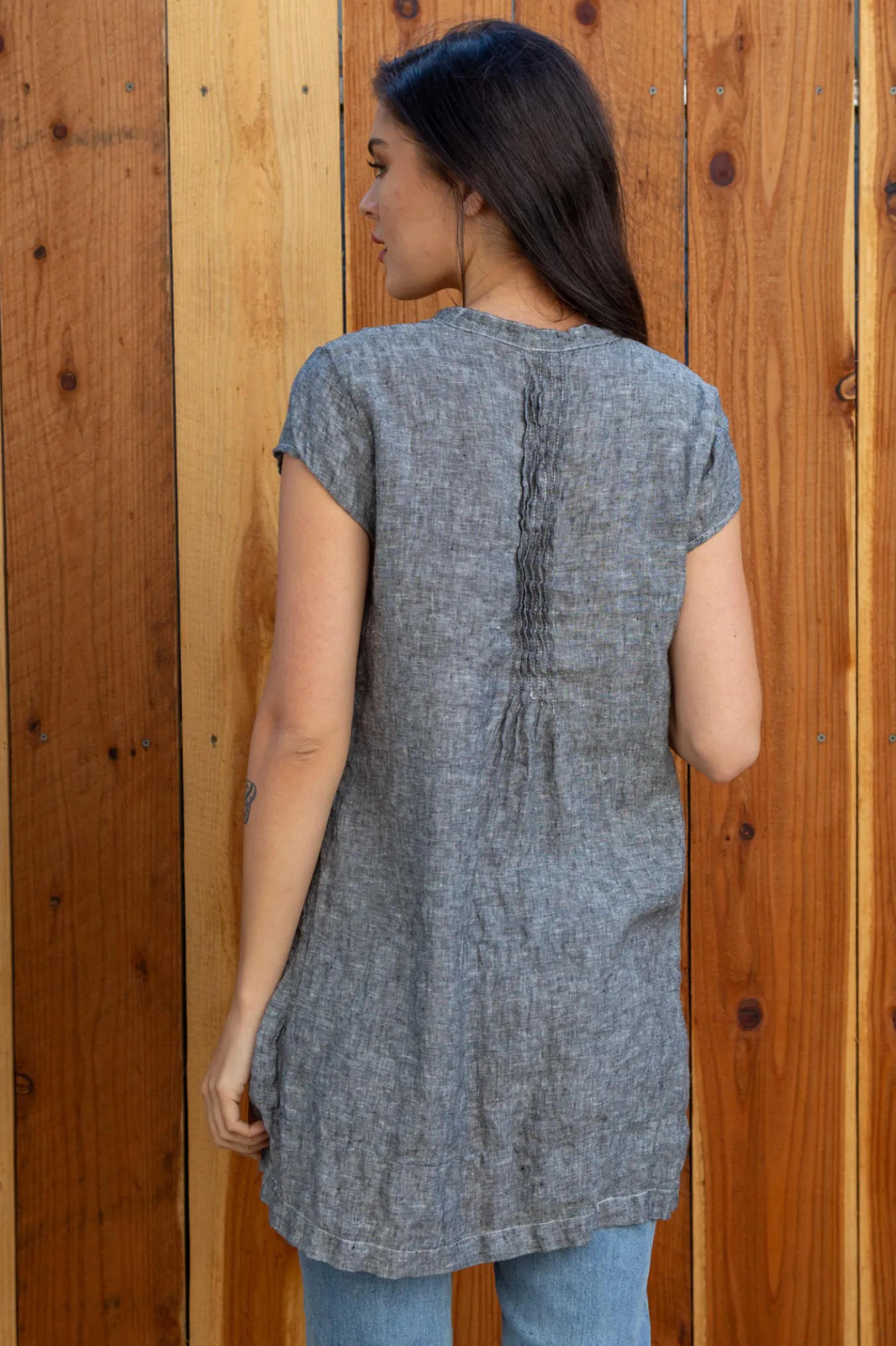 Cp Shades. Regina Cap. ( ).